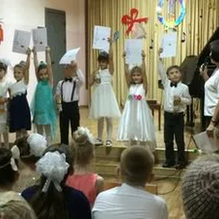 ПОСВЯЩЕНИЕ В МУЗЫКАНТЫ "БУДЕМ С МУЗЫКОЙ ДРУЖИТЬ"